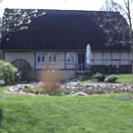 Casa de Férias On The Edge Of The Forest Plau am See